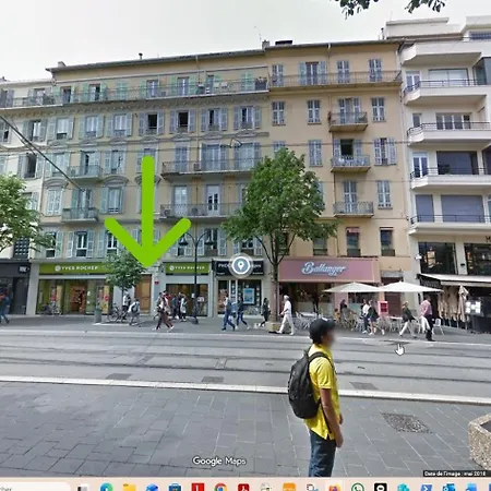 Central- Walk To Massena & Nice