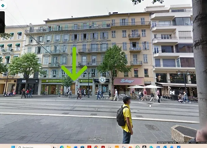 Central- Walk To Massena & Nice